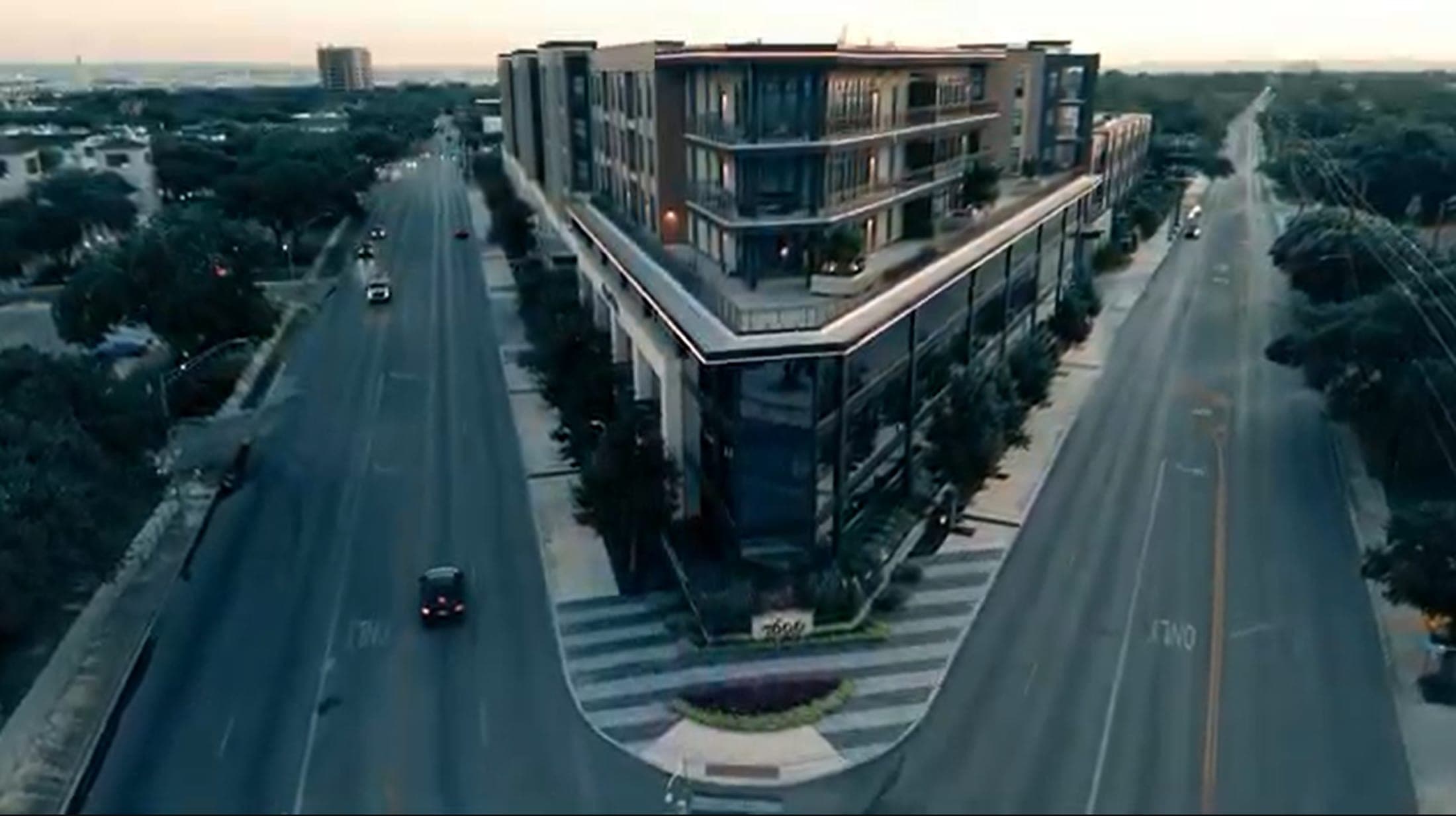 7600 Broadway — film still